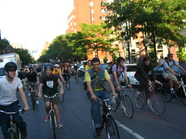 Critical Mass Aug05 032.jpg